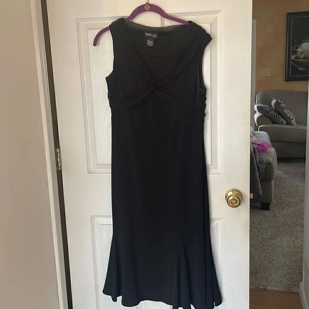 Elegant black dress 